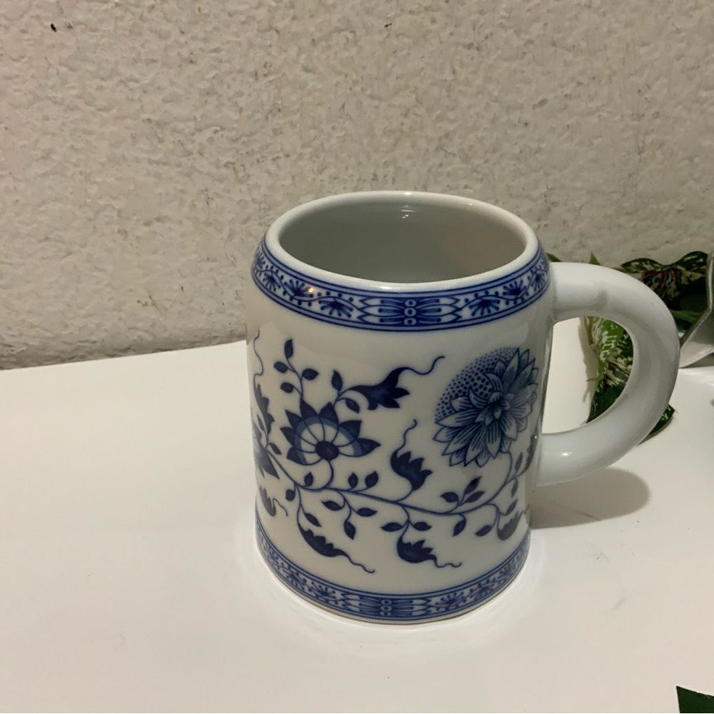 Hutschenreuther  Blue Onion Mug Or Beer Stein blue White Excellent  G3 - Picture 2 of 10